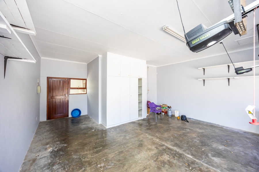 4 Bedroom Property for Sale in Blue Bend Eastern Cape